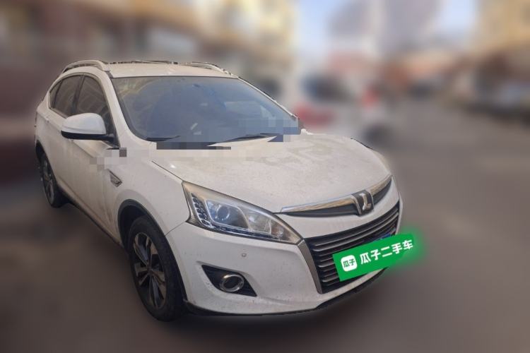 Used Luxgen U6 SUV 2016 1.8T Style Value Model Front Right 45 Deg