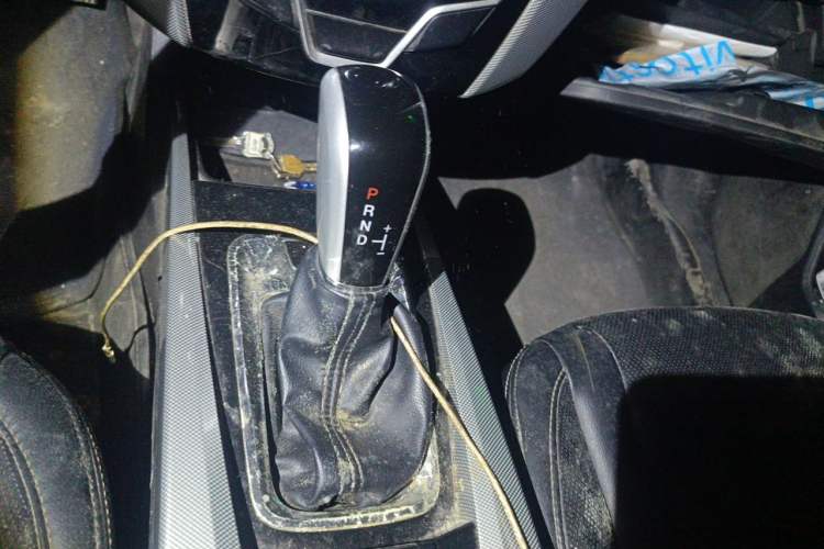Used Luxgen U6 SUV 2016 1.8T Style Value Model Gear Lever