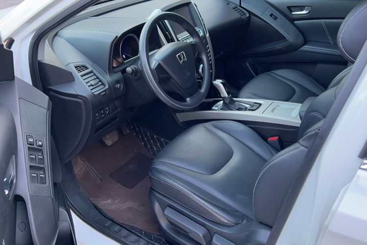 Used Luxgen U6 SUV 2016 1.8T Style Value Model Interior 2