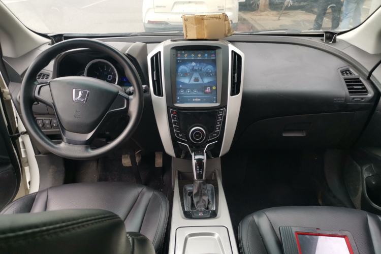 Used Luxgen U6 SUV 2016 1.8T Style Value Model Interior 2
