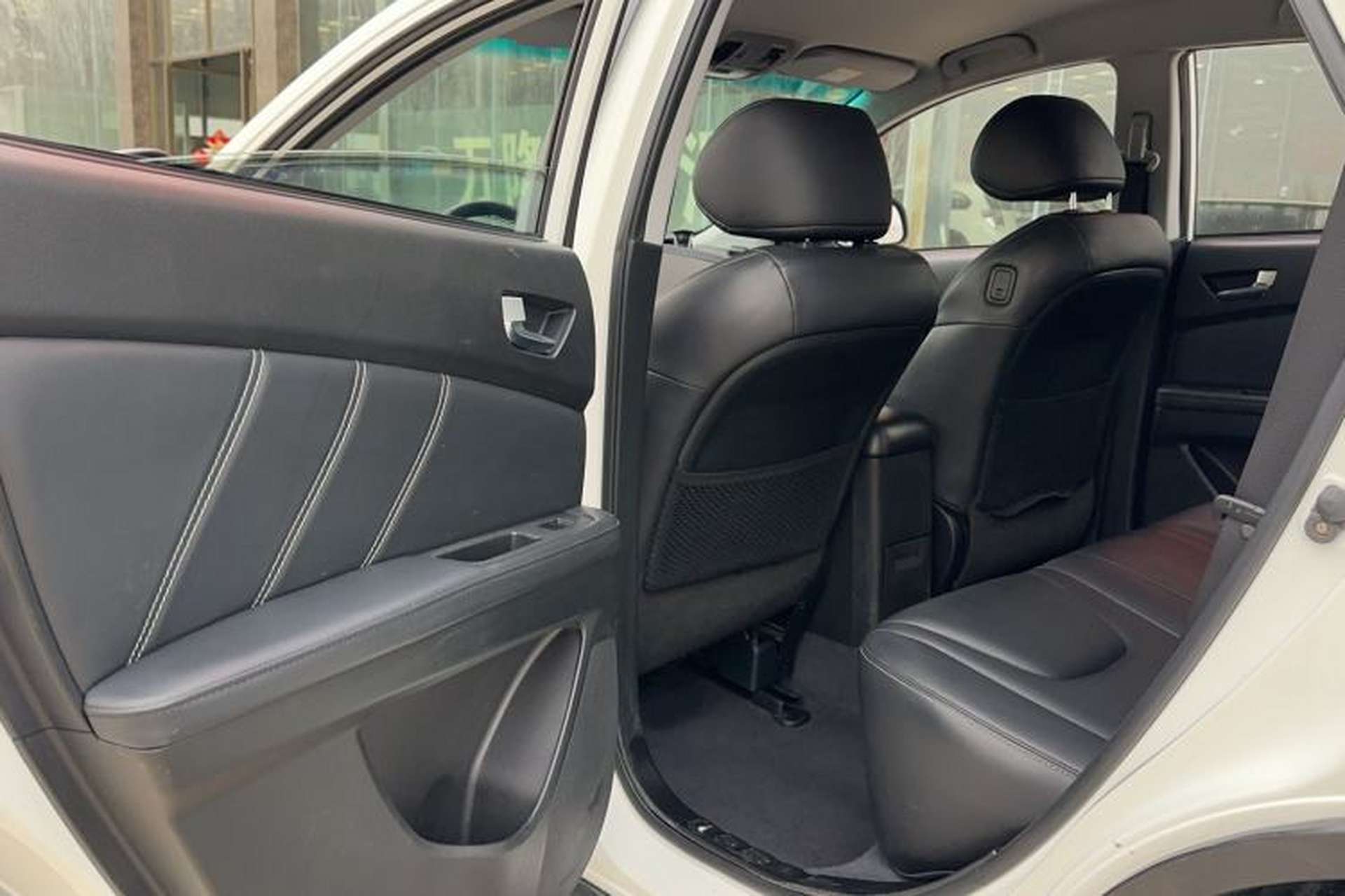 Used Luxgen U6 SUV 2016 1.8T Style Value Model Interior 3