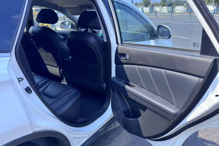 Used Luxgen U6 SUV 2016 1.8T Style Value Model Interior 4
