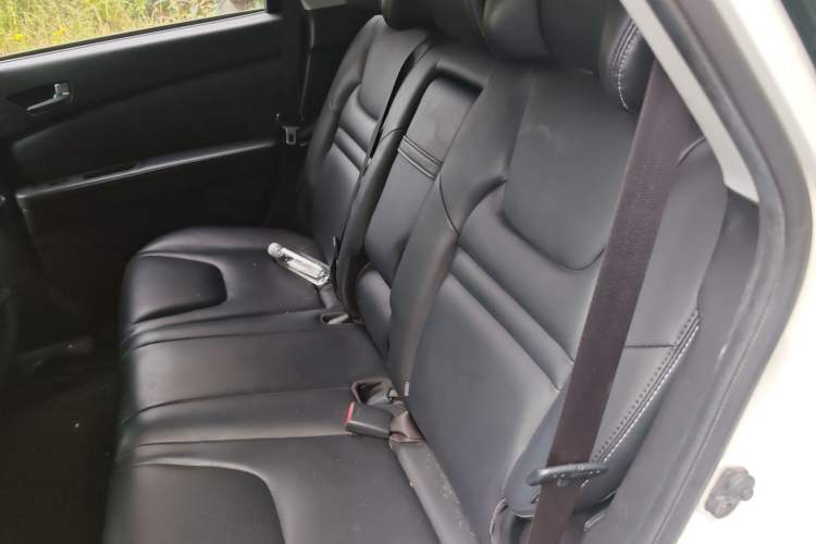 Used Luxgen U6 SUV 2016 1.8T Style Value Model Interior 4