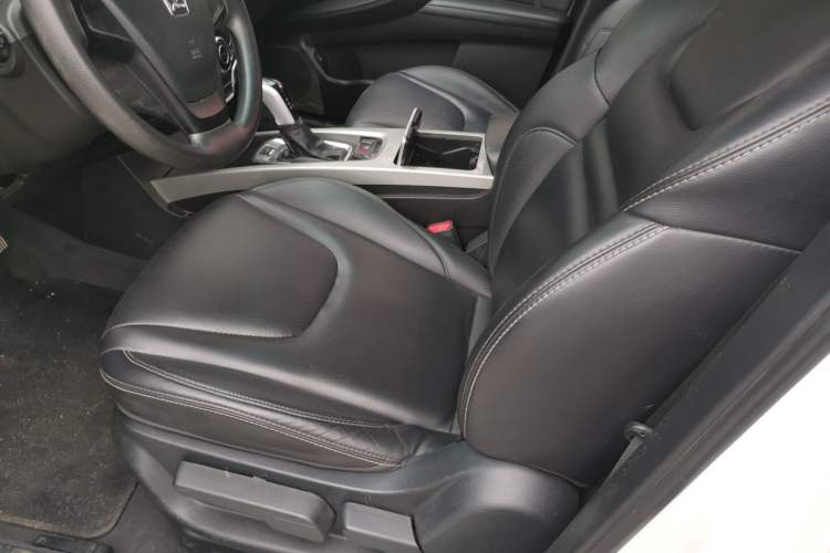 Used Luxgen U6 SUV 2016 1.8T Style Value Model Left Front Seat