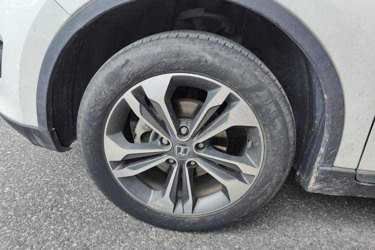 Used Luxgen U6 SUV 2016 1.8T Enhanced Appeal Version Left Front Wheel Hub