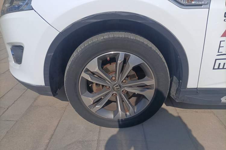 Used Luxgen U6 SUV 2016 1.8T Style Value Model Left Front Wheel Hub