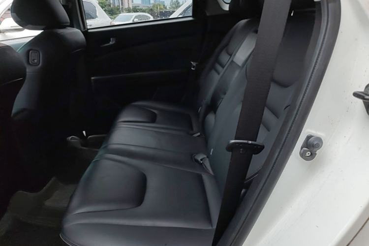 Used Luxgen U6 SUV 2016 1.8T Fashion-Upgraded Model Left Rear Seat