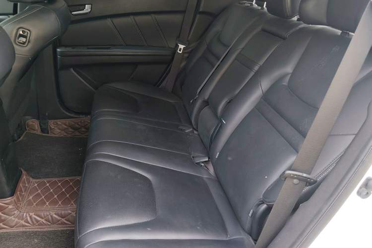 Used Luxgen U6 SUV 2016 1.8T Style Value Model Left Rear Seat
