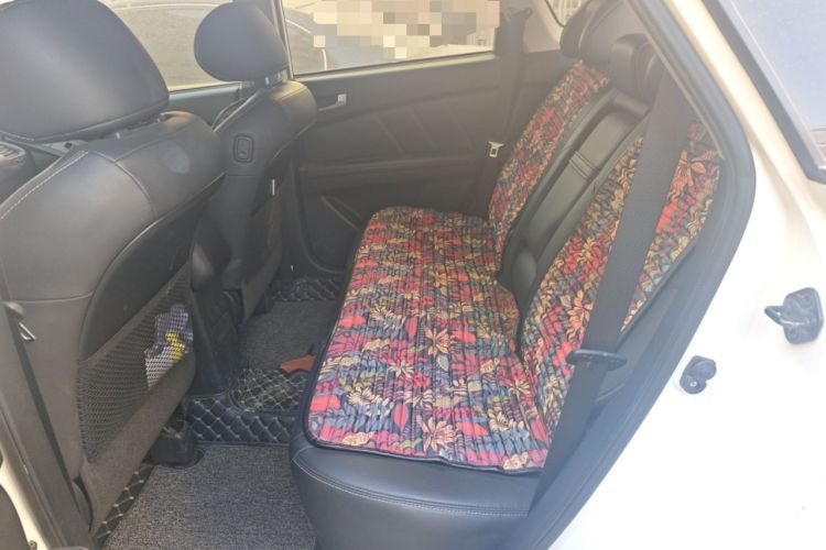Used Luxgen U6 SUV 2016 1.8T Style Value Model Left Rear Seat