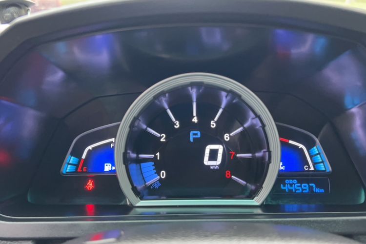 Used Luxgen U6 SUV 2016 1.8T Style Value Model Odometer Close Up