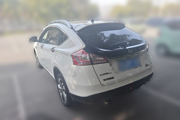 Used Luxgen U6 SUV 2016 1.8T Style Value Model Rear Left 45 Deg