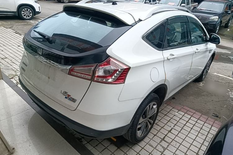 Used Luxgen U6 SUV 2016 1.8T Style Value Model Rear Right 45 Deg