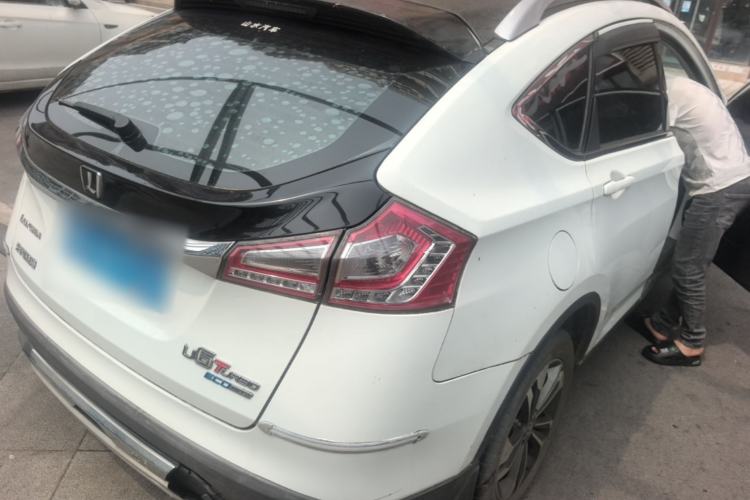 Used Luxgen U6 SUV 2016 1.8T Style Value Model Rear Right 45 Deg