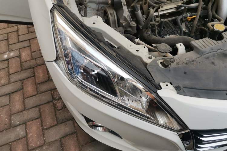 Used Luxgen U6 SUV 2016 1.8T Style Value Model Right Front Headlight