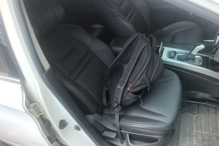 Used Luxgen U6 SUV 2016 1.8T Style Value Model Right Front Seat