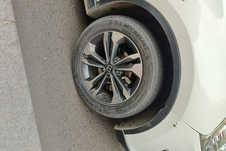 Used Luxgen U6 SUV 2016 1.8T Style Value Model Right Front Wheel Hub