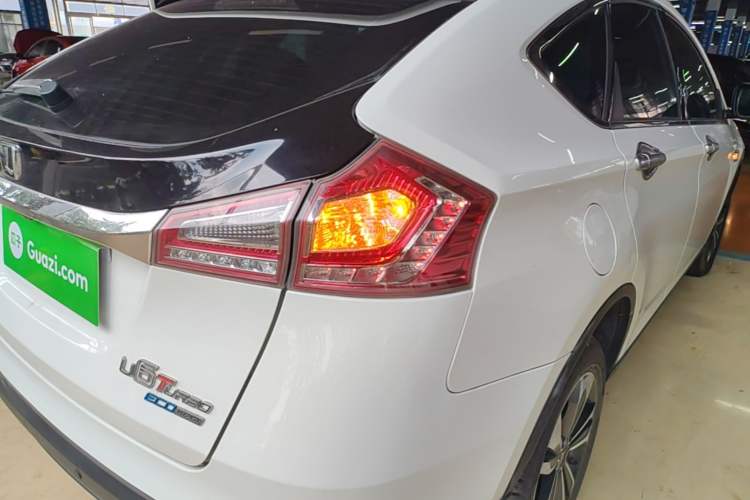 Used Luxgen U6 SUV 2016 1.8T Style Value Model Right Rear Taillight