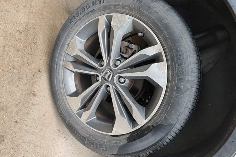 Used Luxgen U6 SUV 2016 1.8T Fashion-Upgraded Model Right Rear Wheel Hub