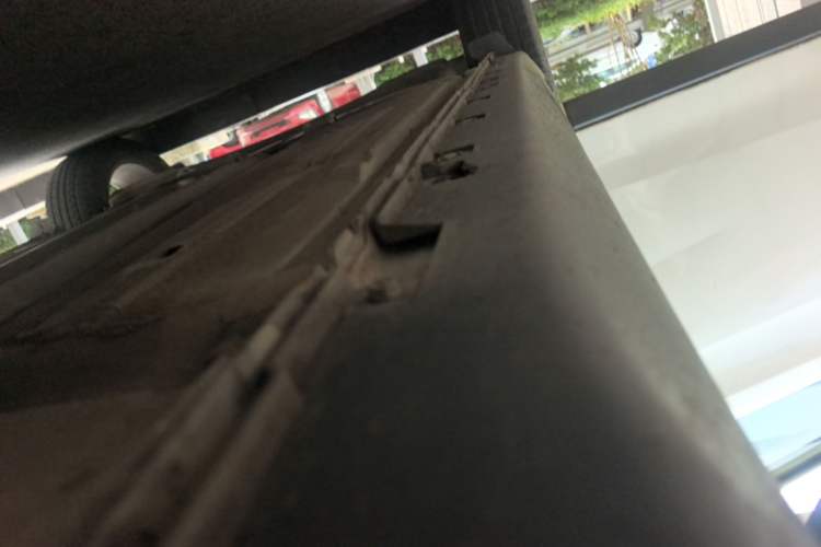 Used Luxgen U6 SUV 2016 1.8T Style Value Model Right Side Sill
