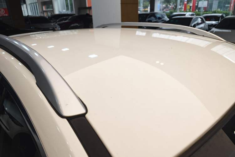 Used Luxgen U6 SUV 2016 1.8T Style Value Model Roof