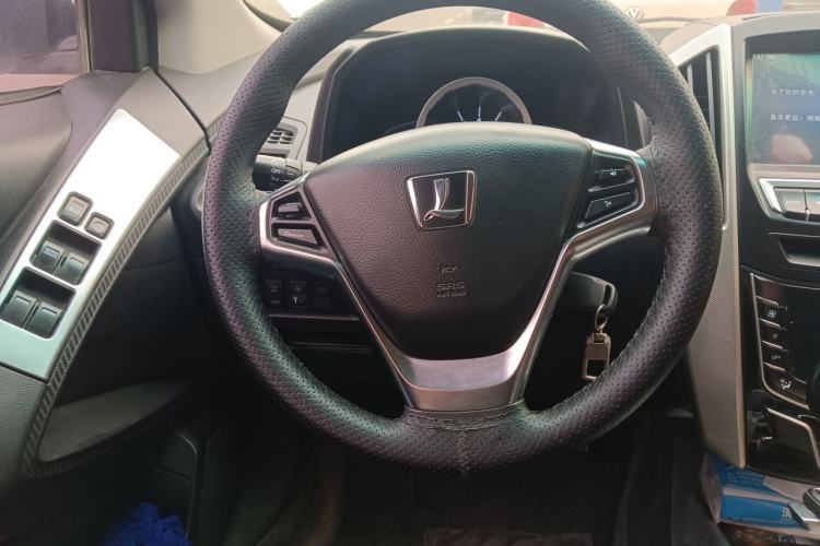 Used Luxgen U6 SUV 2016 1.8T Style Value Model Steering Wheel
