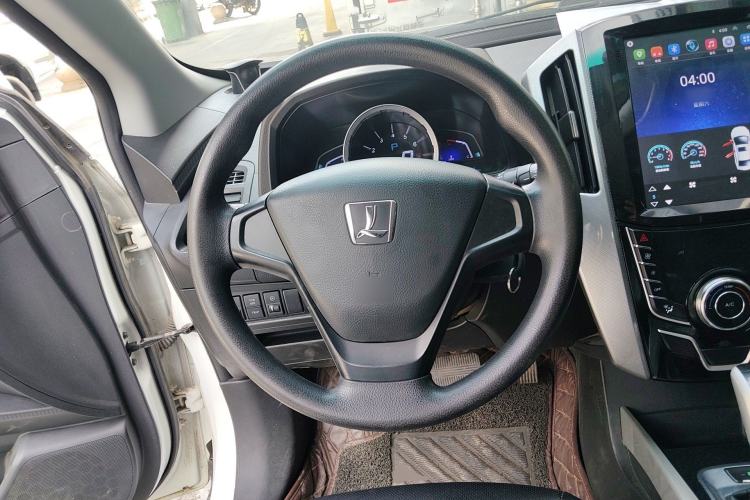 Used Luxgen U6 SUV 2016 1.8T Style Value Model Steering Wheel