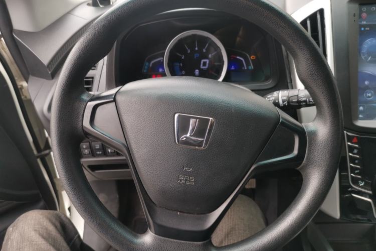 Used Luxgen U6 SUV 2016 1.8T Style Value Model Steering Wheel