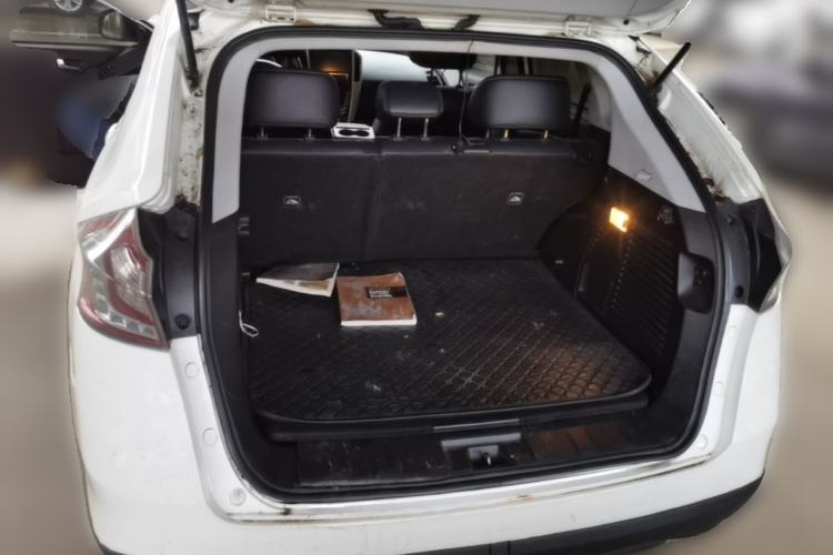 Used Luxgen U6 SUV 2016 1.8T Style Value Model Trunk