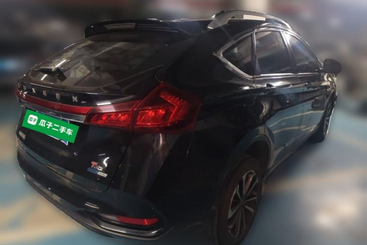 Used Luxgen U6 SUV 2017 Revised Version 1.6T New Innovation Type Rear Right 45 Deg