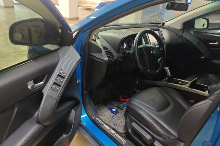 Used Luxgen U6 SUV 2017 1.8T Tech Value Model Driver Seat