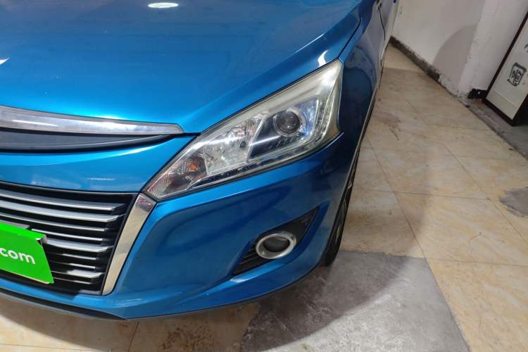 Used Luxgen U6 SUV 2017 1.8T Tech Value Model Left Front Headlight