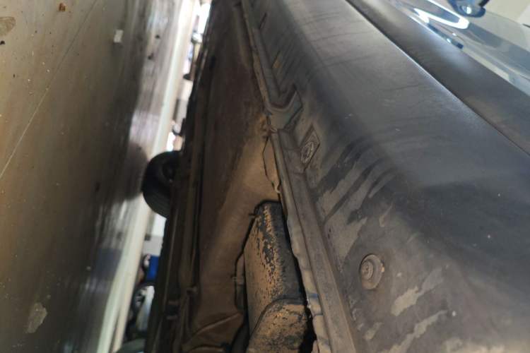 Used Luxgen U6 SUV 2017 1.8T Tech Value Model Left Side Sill