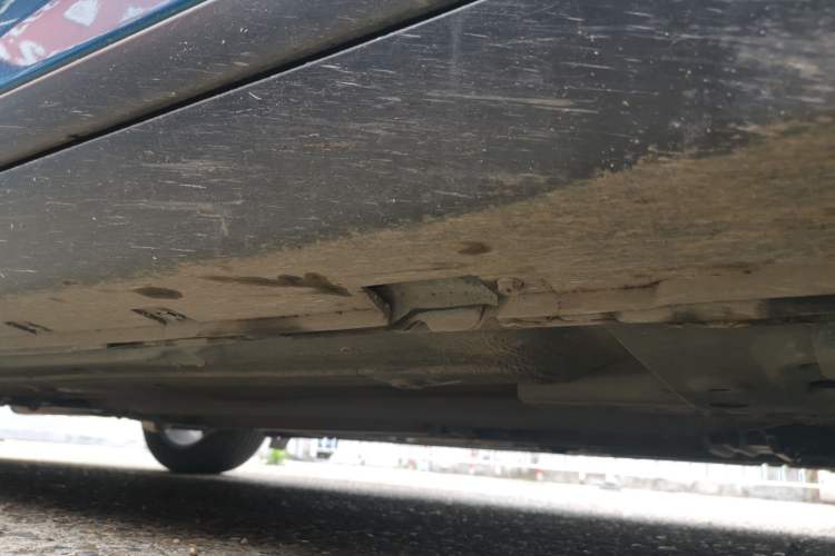 Used Luxgen U6 SUV 2017 1.8T Fashion-Upgraded Model Right Side Sill