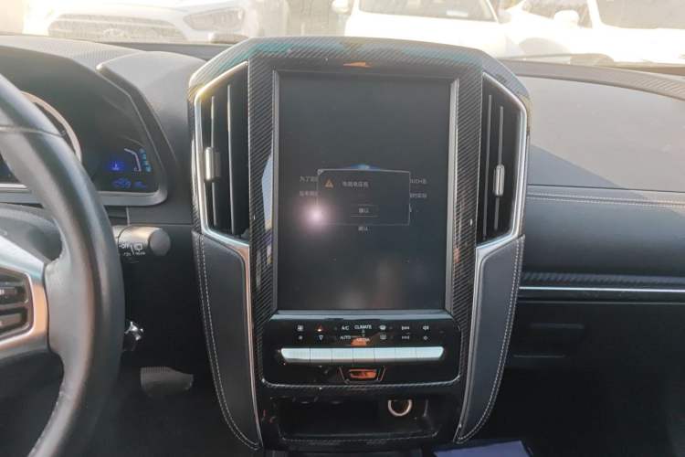 Used Luxgen U6 SUV 2017 Revised Version 1.6T Fashion Edition Audio And AC Panel