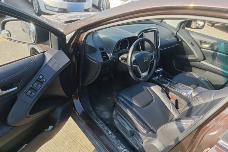 Used Luxgen U6 SUV 2017 Revised Version 1.6T Fashion Edition Driver Seat
