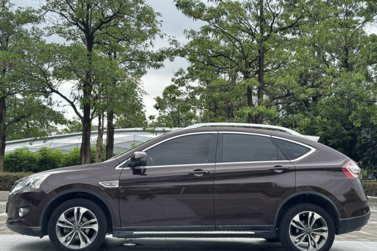 Used Luxgen U6 SUV 2017 1.8T Tech Value Model Exterior 2