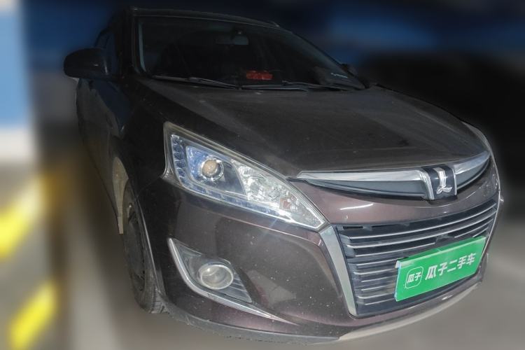 Used Luxgen U6 SUV 2017 1.8T Enhanced Charm Edition Front Right 45 Deg