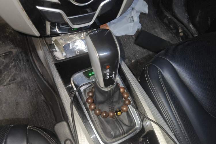 Used Luxgen U6 SUV 2017 1.8T Enhanced Charm Edition Gear Lever