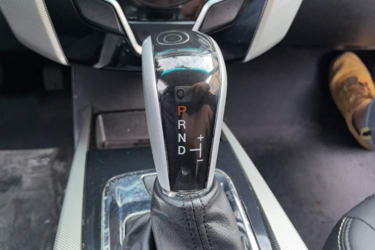 Used Luxgen U6 SUV 2017 1.8T Enhanced Charm Edition Gear Lever