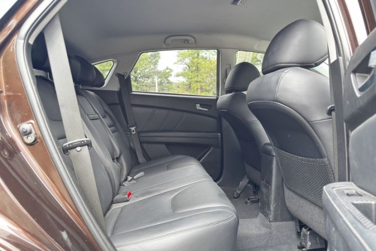 Used Luxgen U6 SUV 2017 1.8T Tech Value Model Interior 11