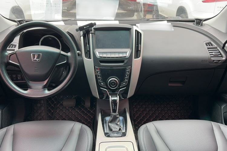 Used Luxgen U6 SUV 2017 1.8T Tech Value Model Interior 5