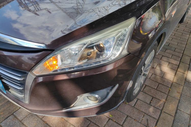 Used Luxgen U6 SUV 2017 1.8T Fashion-Upgraded Model Left Front Headlight