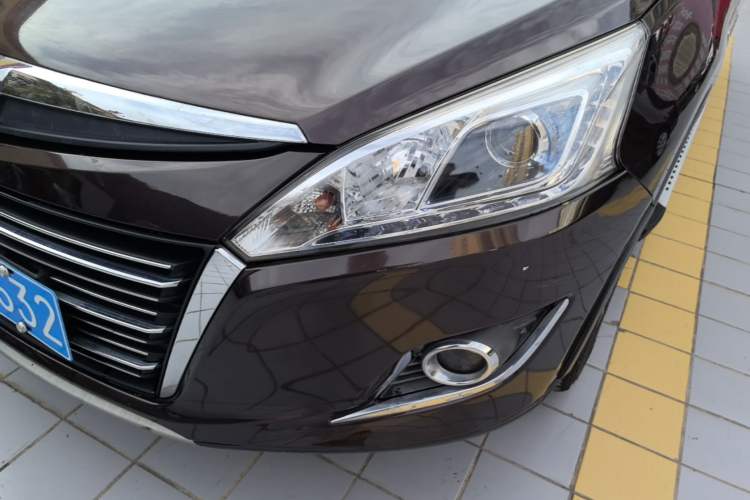 Used Luxgen U6 SUV 2017 1.8T Enhanced Charm Edition Left Front Headlight