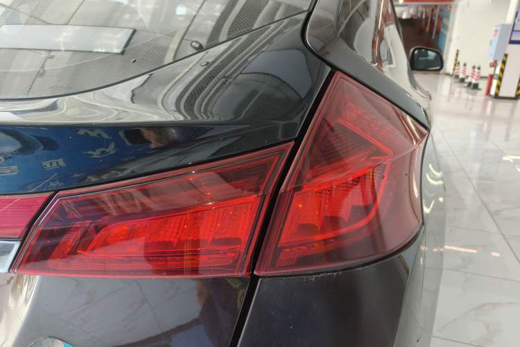 Used Luxgen U6 SUV 2017 Revised Version 1.6T Fashion Edition Right Rear Taillight