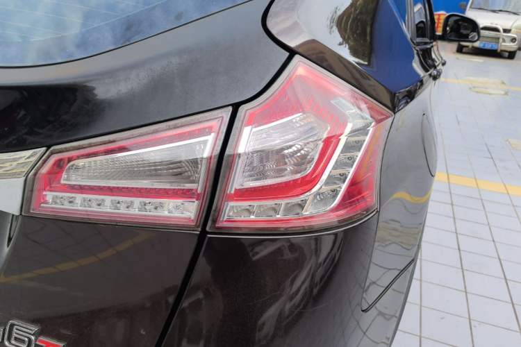 Used Luxgen U6 SUV 2017 1.8T Enhanced Charm Edition Right Rear Taillight