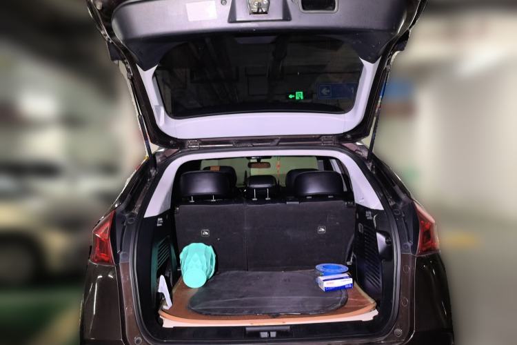 Used Luxgen U6 SUV 2017 Revised Version 1.8T Fashion Edition Trunk