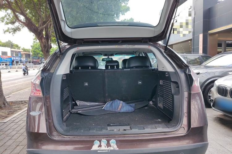 Used Luxgen U6 SUV 2017 1.8T Fashion-Upgraded Model Trunk