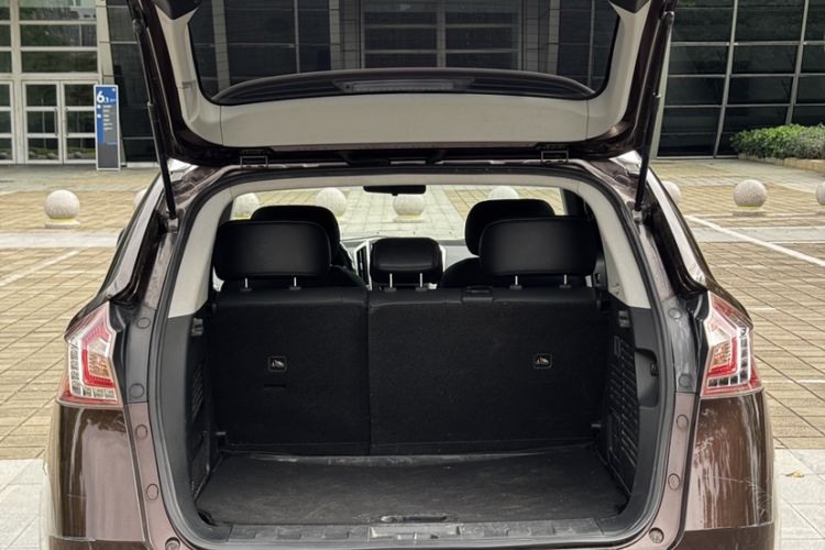Used Luxgen U6 SUV 2017 1.8T Tech Value Model Trunk
