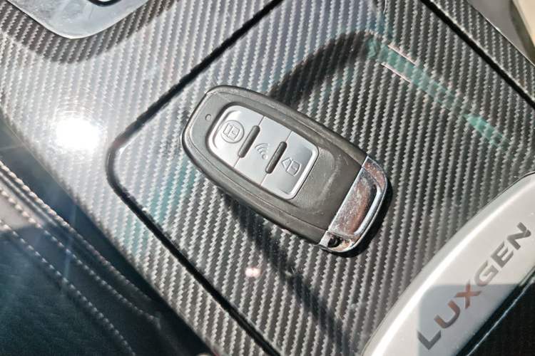 Used Luxgen U6 SUV 2017 Revised Version 1.6T Flagship Edition Vehicle Key
