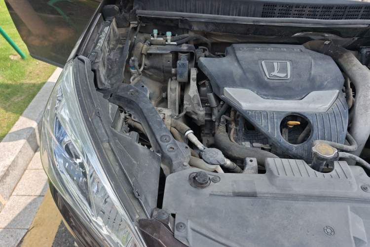 Used Luxgen U6 SUV 2017 1.8T Fashion-Upgraded Model Engine Bay Right
